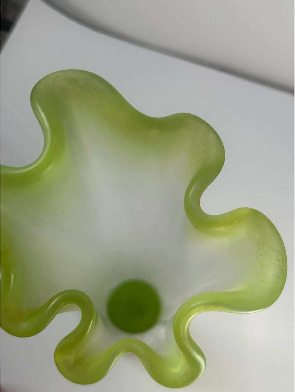 Kosta Boda Fungi Frosted Glass Vase Ruffled Rim Green Ulrica Hydman-Vallien